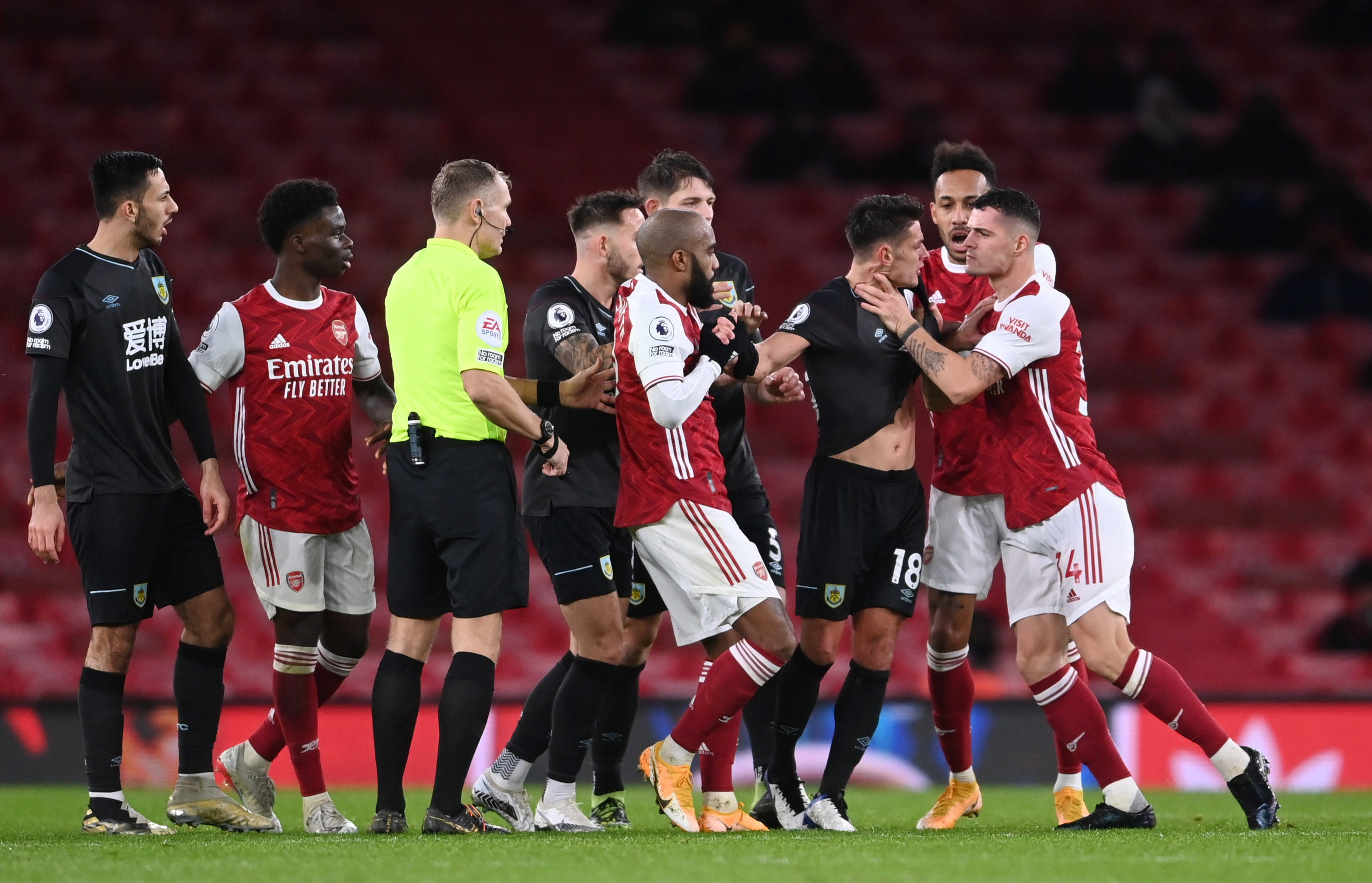 对效力于曼 对效力于曼