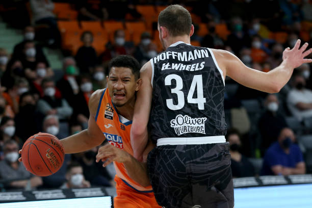 历史交锋中 历史交锋中